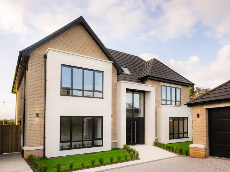 Aluminium lipped casement windows